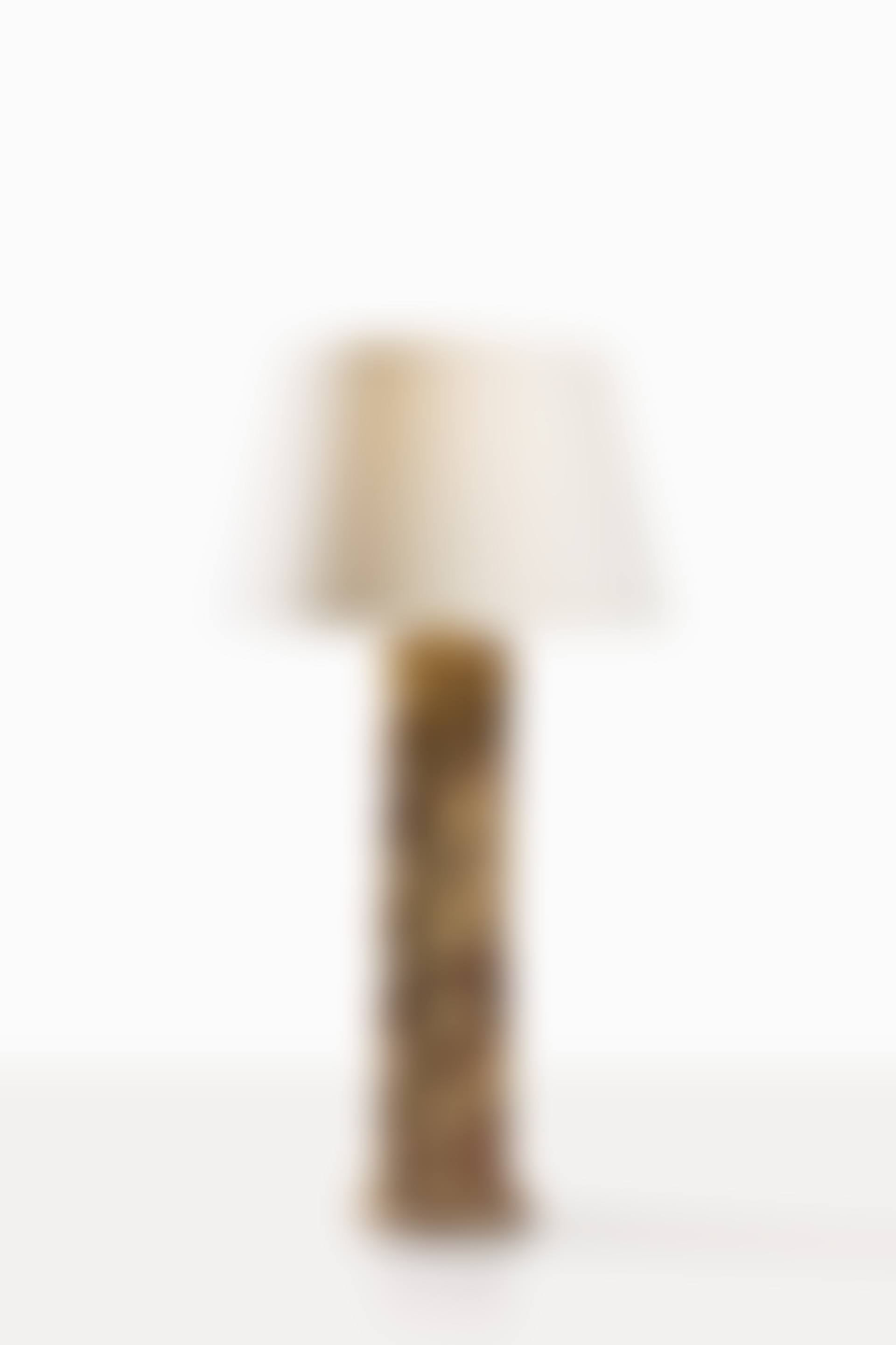 Important Totem lamp (preview)