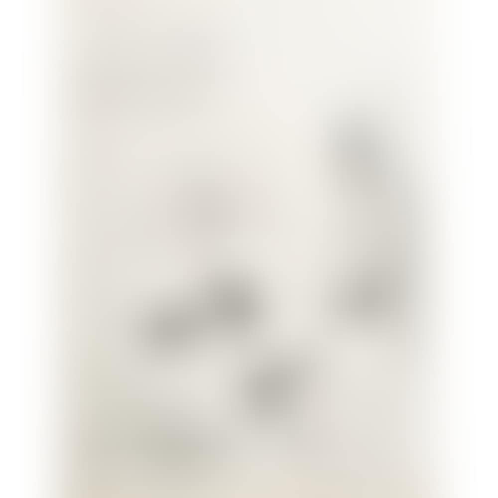 Woman on the balcony, Galerie des Ponchettes (preview)