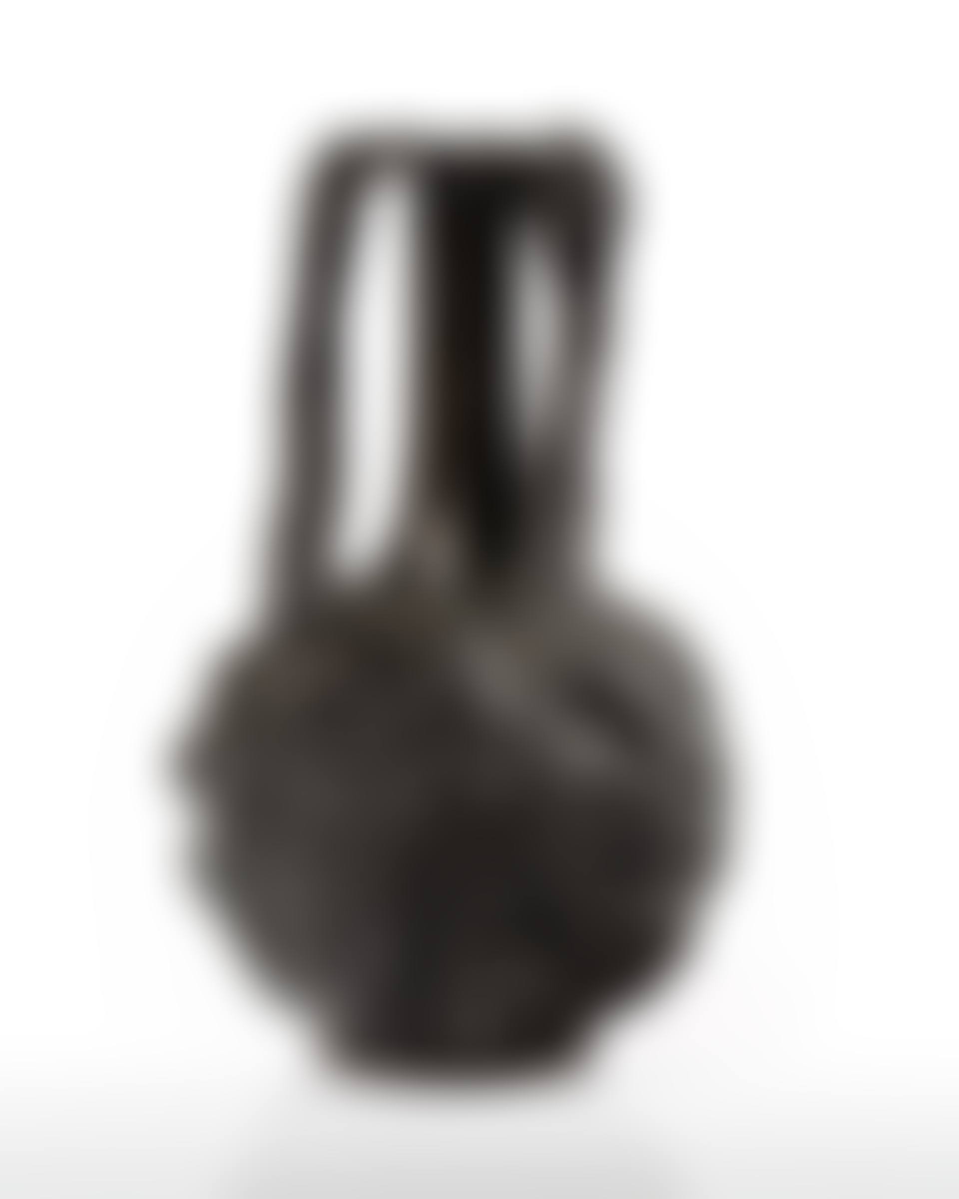 A MODERN CHINESE Bronze VASE (preview)