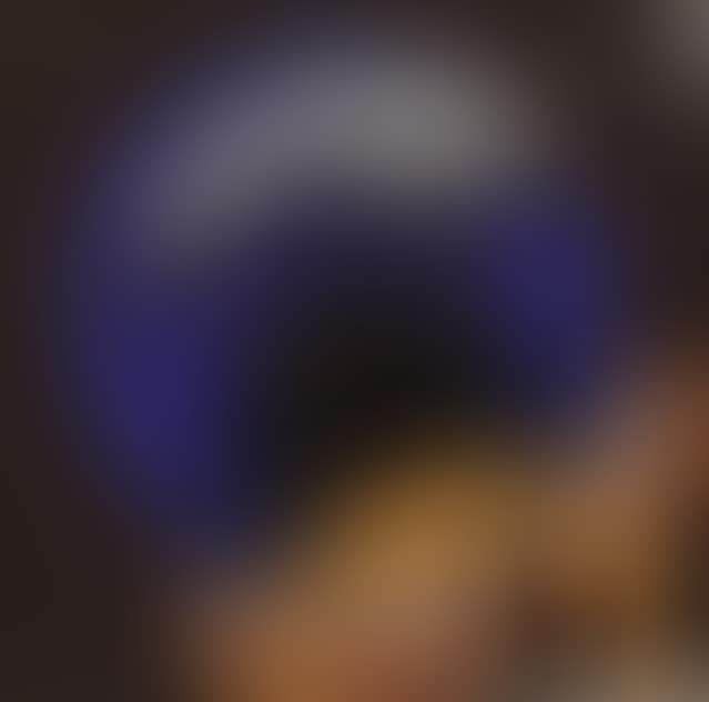 Composition with violet (preview)