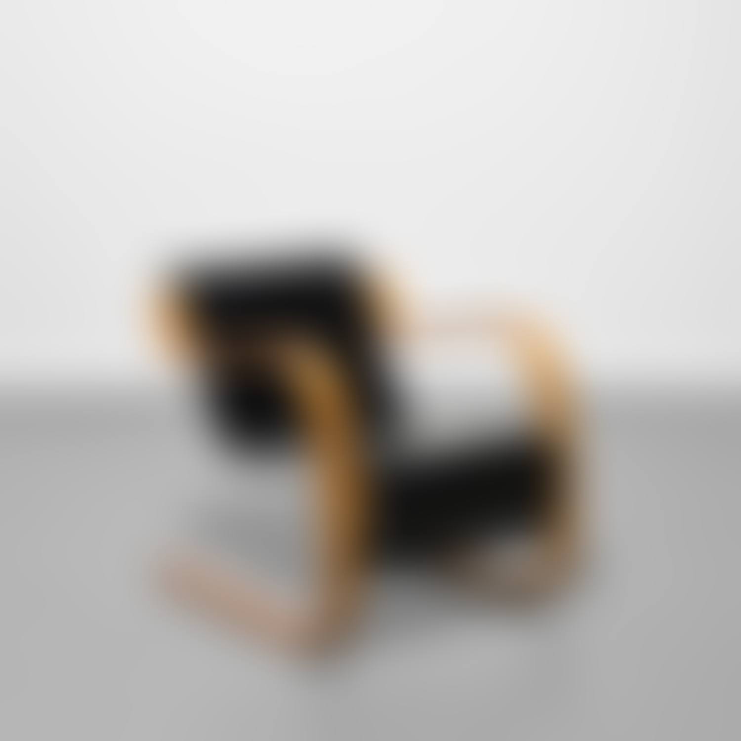 Low-back cantilevered armchair, model #42 (preview)