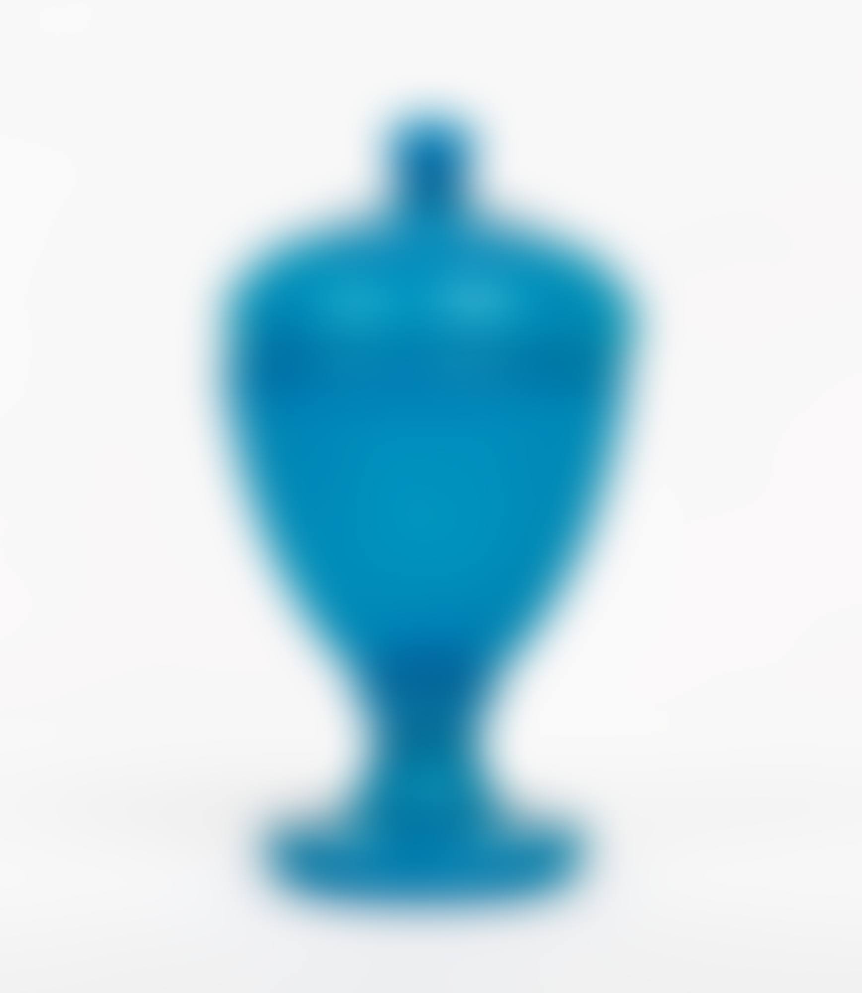Urn on pedestal (preview)