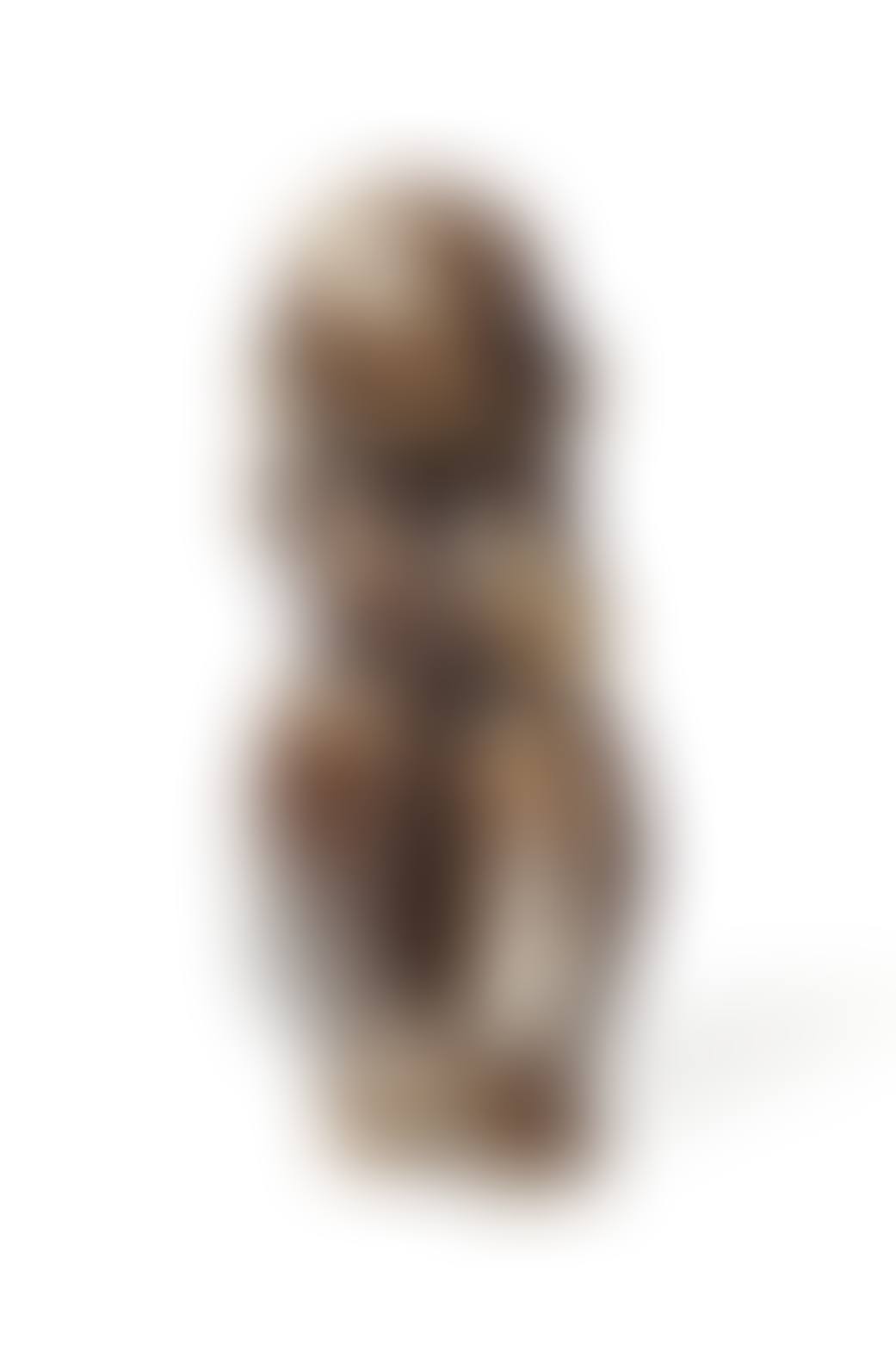 Crouching child (preview)