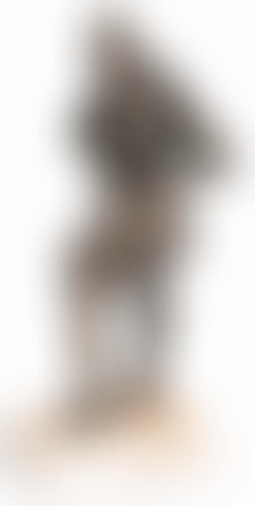 Figurine "Dressing Lady" (preview)