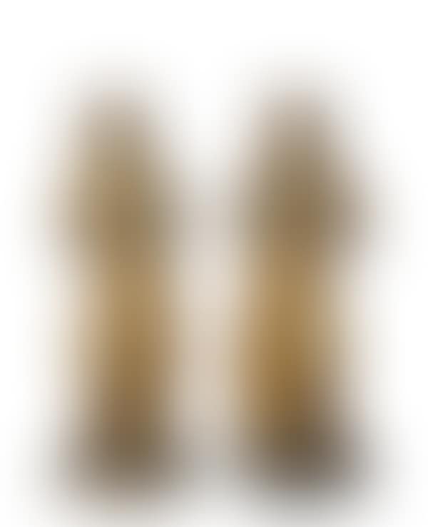 Angels holding candles (preview)