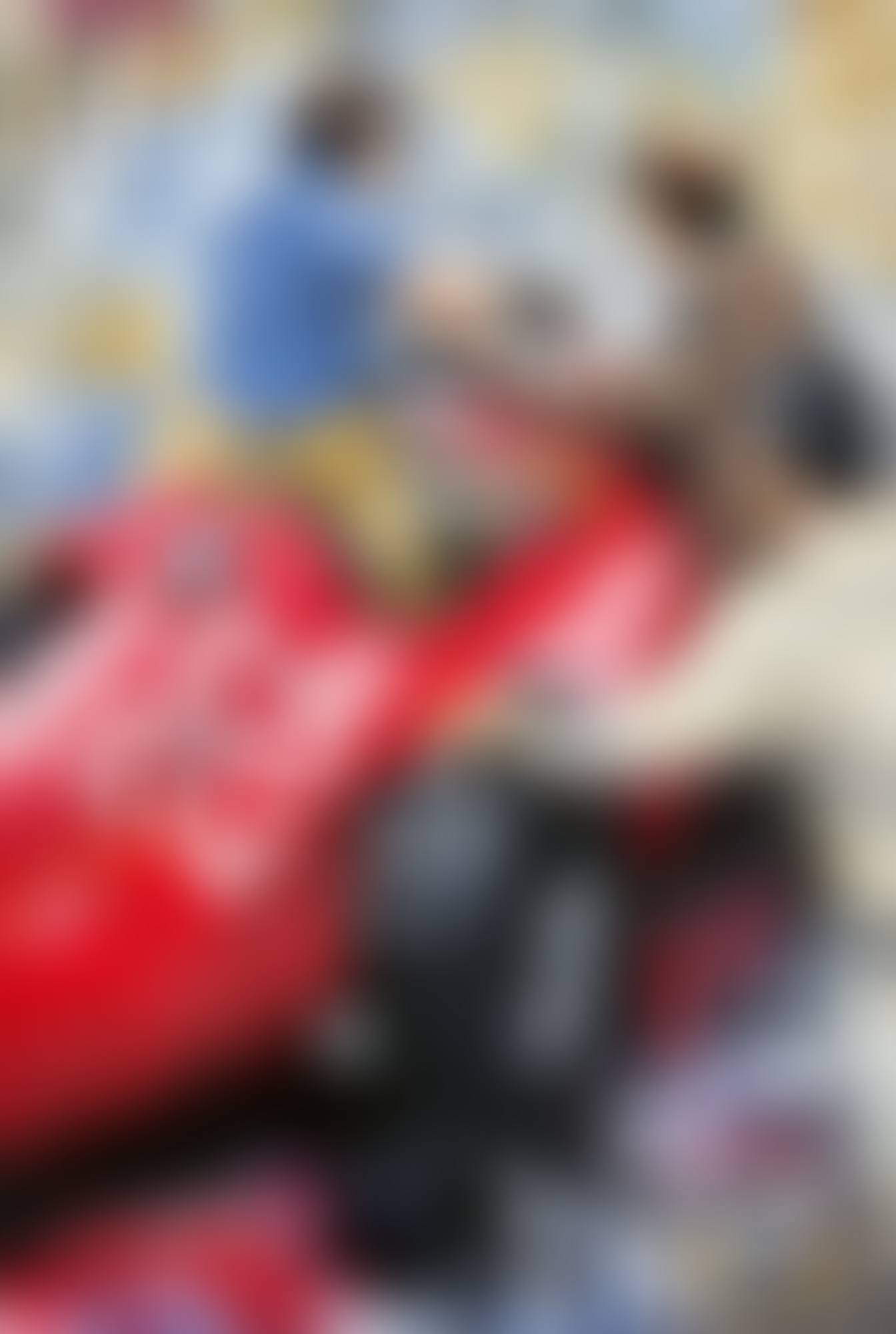 Ferrari Scuderia changing tires (preview)