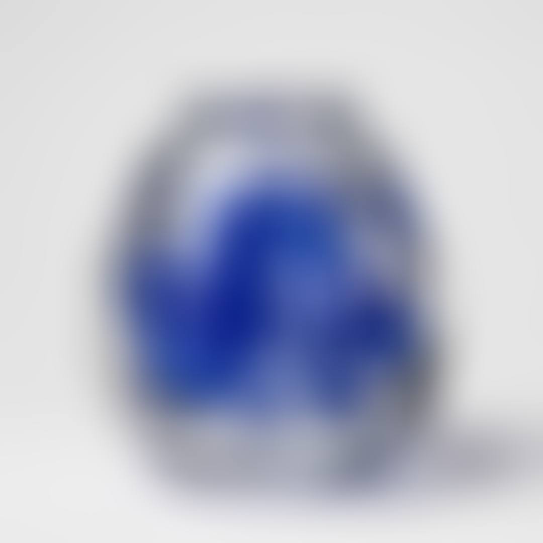 Vase, "The girl with the doll" (preview)