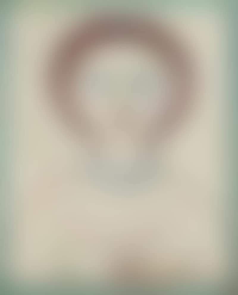 Figure with verse necklace (preview)