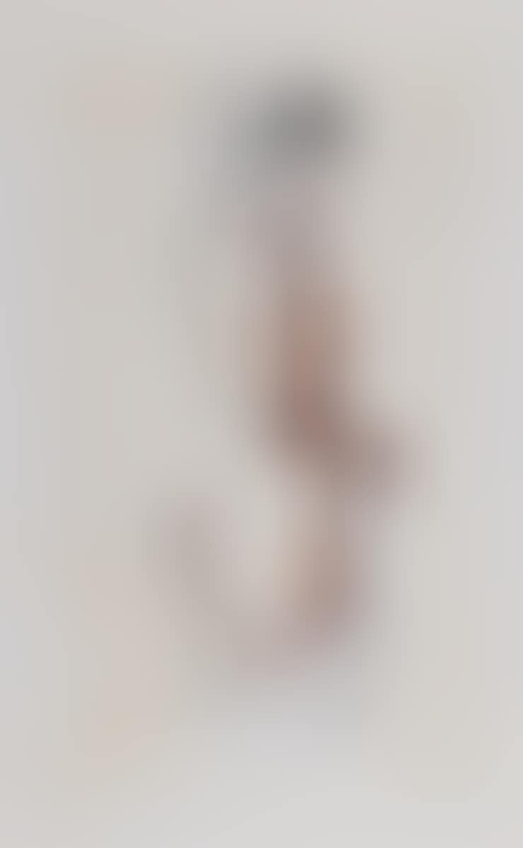 Woman (preview)