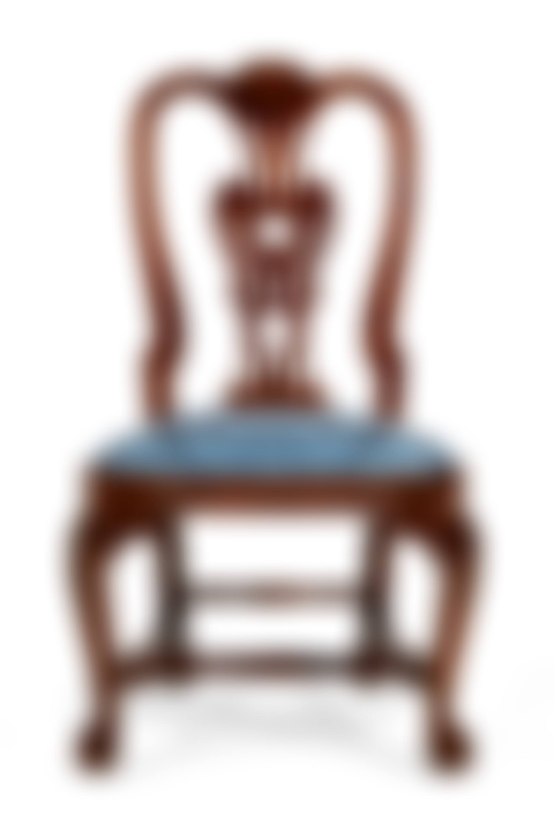 A QUEEN ANNE CARVED WALNUT SIDE CHAIR (preview)