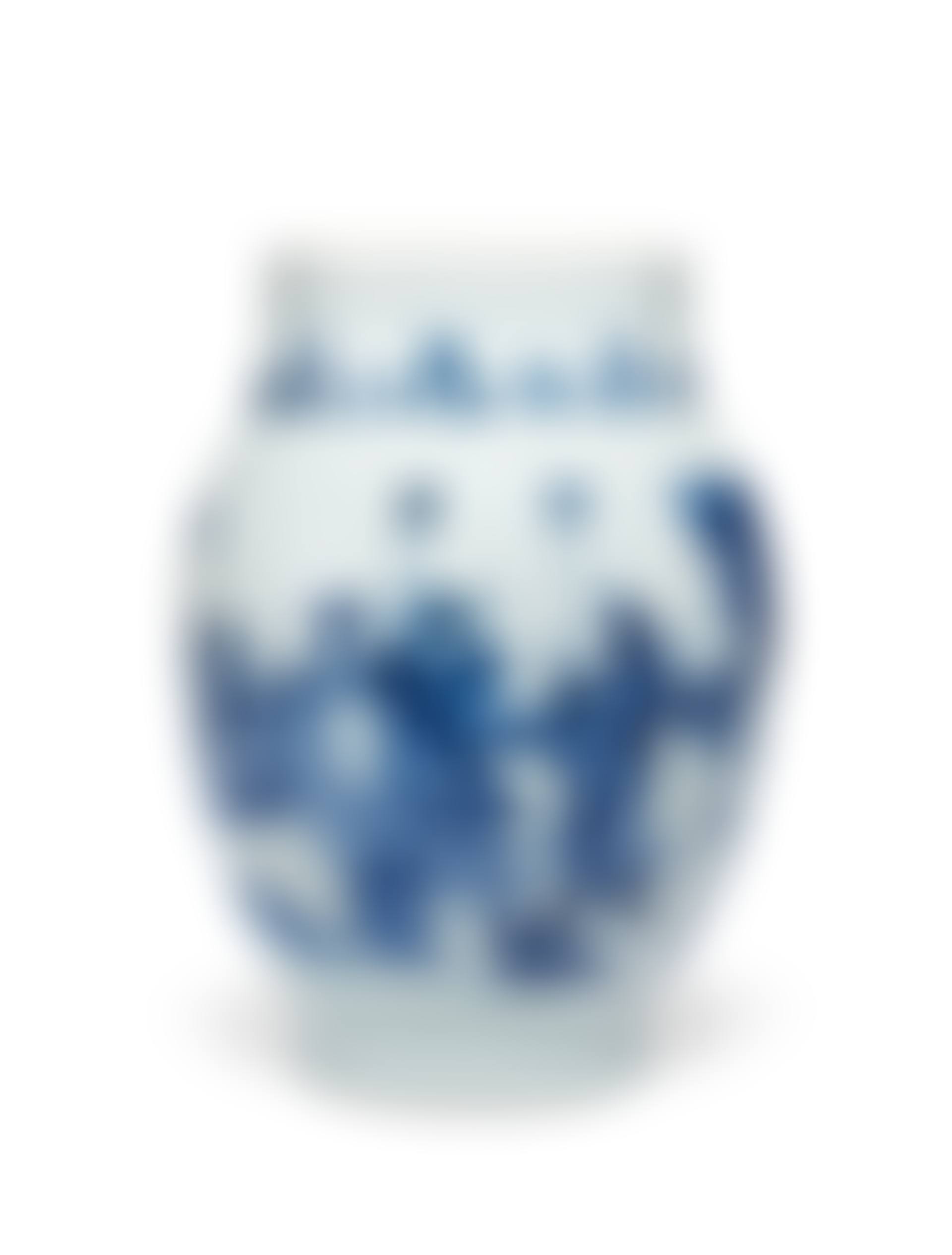 A SMALL CHINESE PORCELAIN BLUE AND WHITE OVOID VASE (preview)