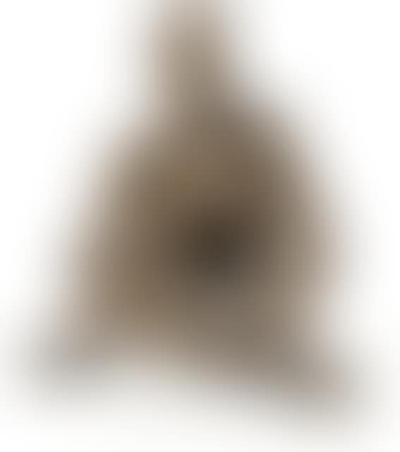 Seated figure (preview)