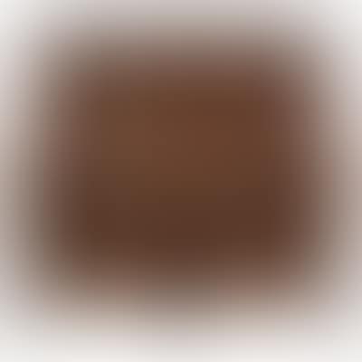 Walnut marquetry chest of drawers of serpentine bombé form set with three drawers with original handle (preview)