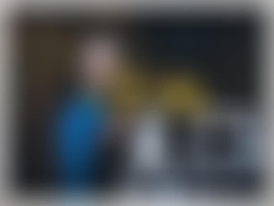 YELLOW REFLECTIONS (preview)