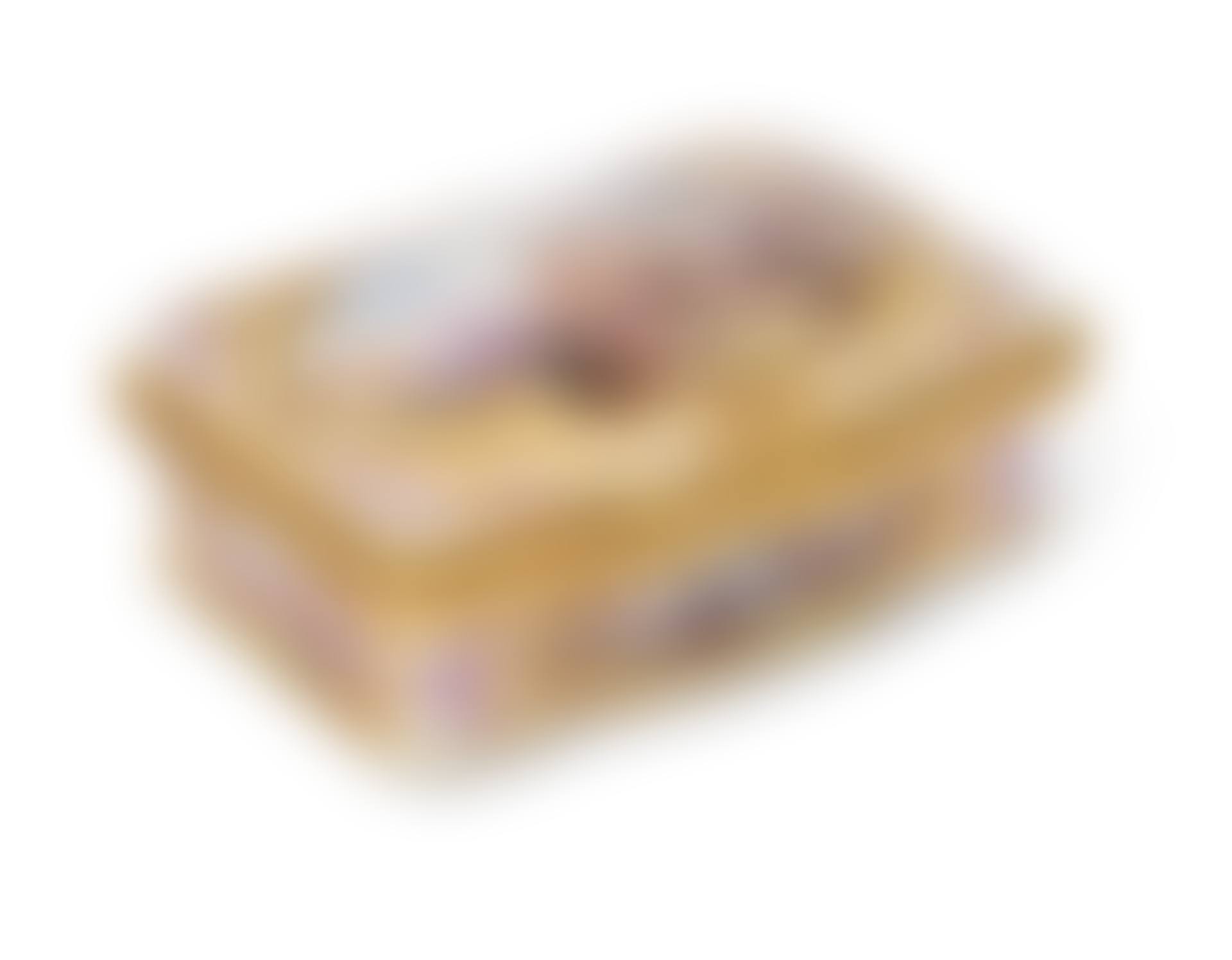 A GILT-METAL-MOUNTED MEISSEN PORCELAIN SHAPED-RECTANGULAR SNUFF-BOX AND COVER (preview)