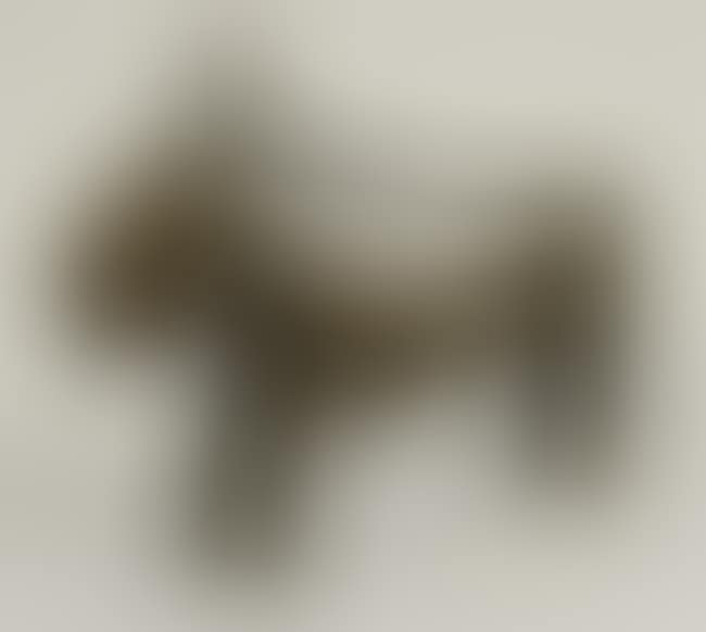 AFRICAN BRONZE FIGURE OF A LEOPARD (preview)