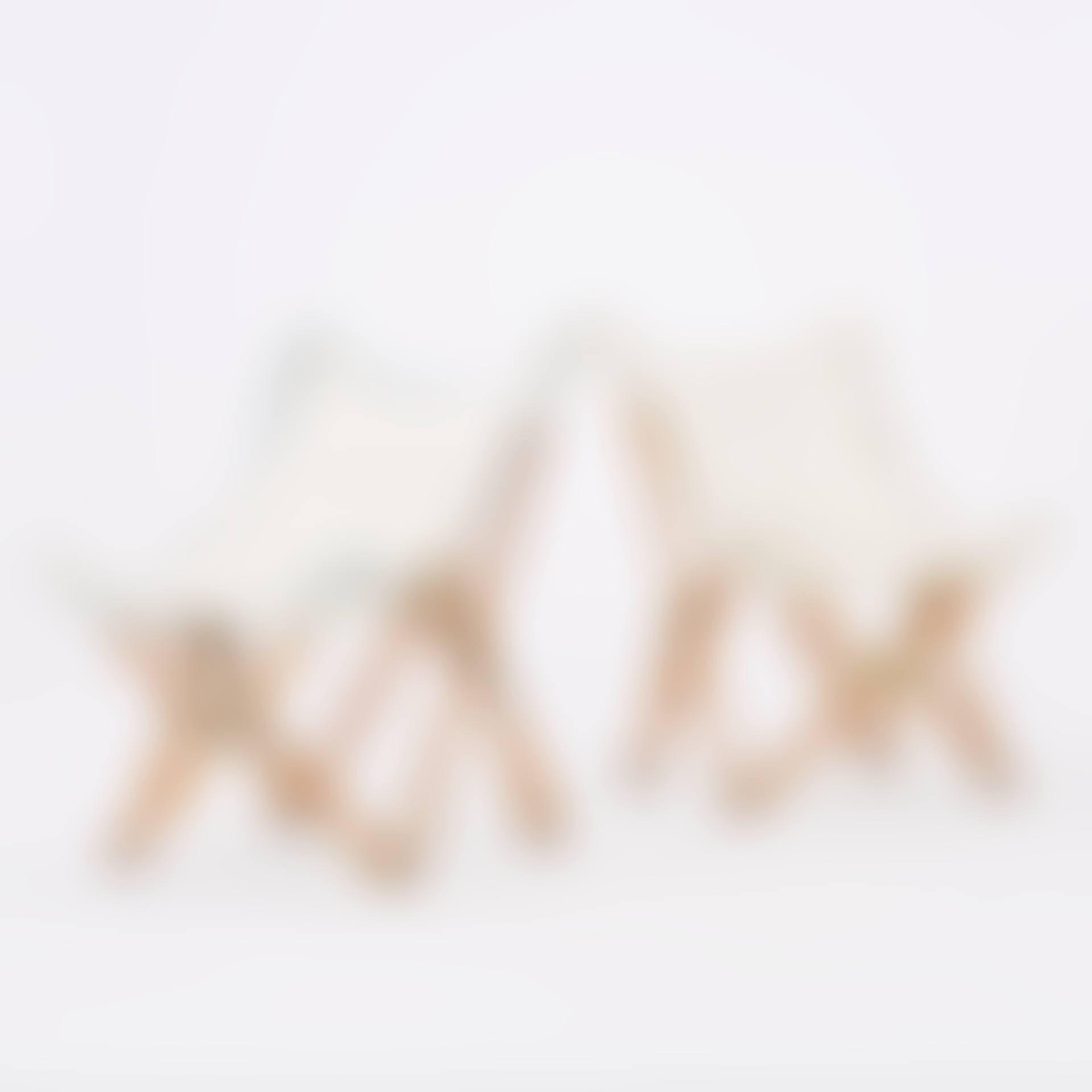 Folding chairs (preview)