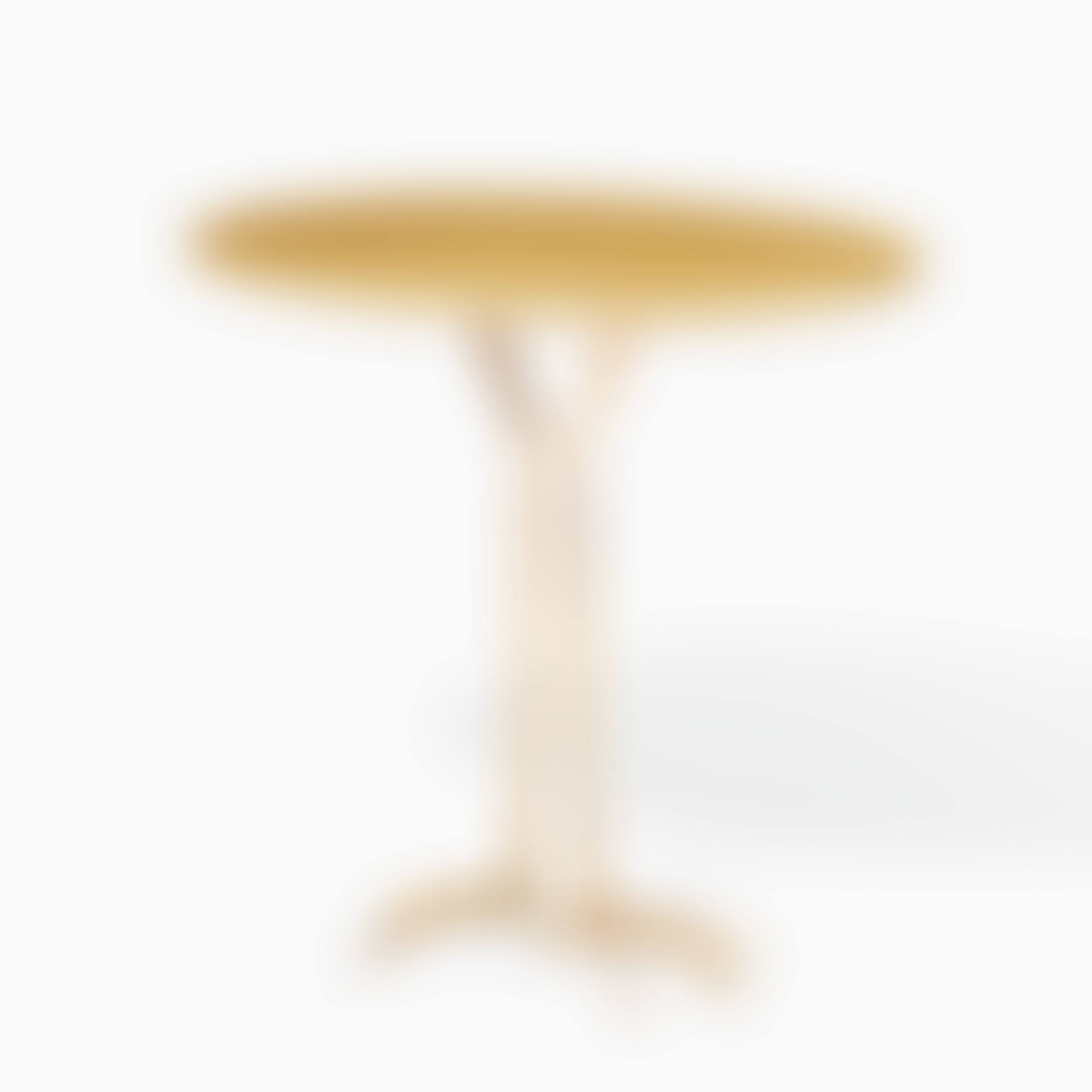 Table. "Traccia" from the "Ultramobile" series (preview)