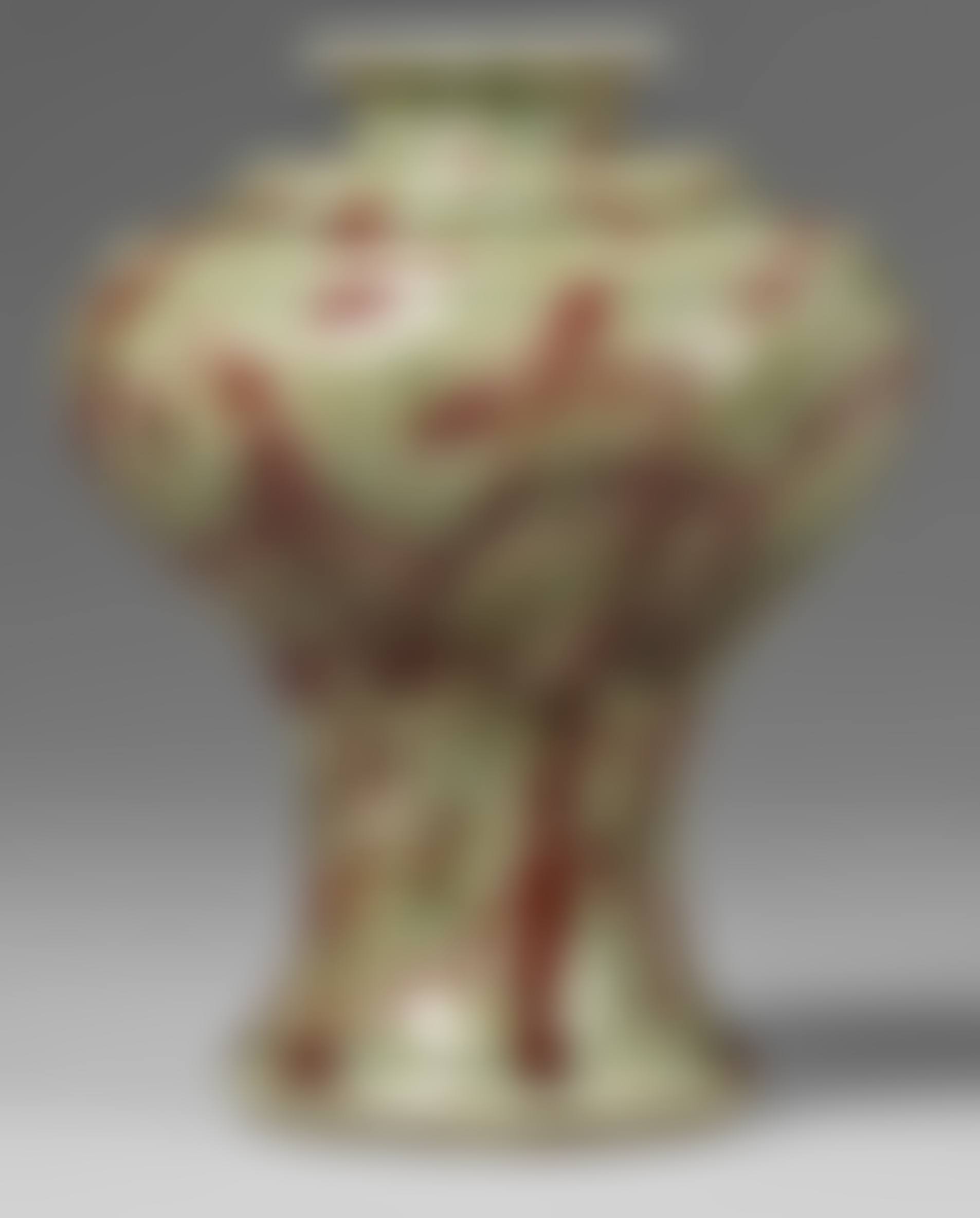 A celadon vase with crackle-glaze (preview)