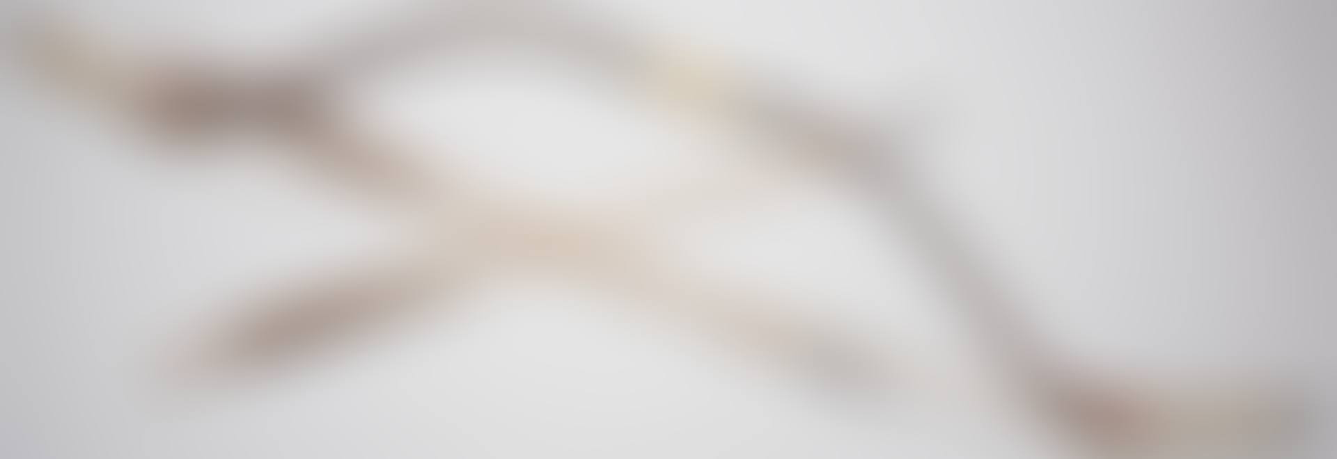 Bow with two arrows (preview)