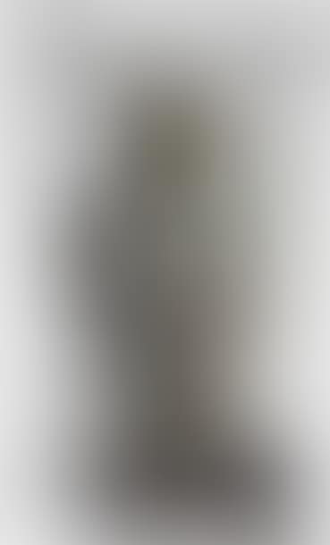 Portrait of a woman (preview)