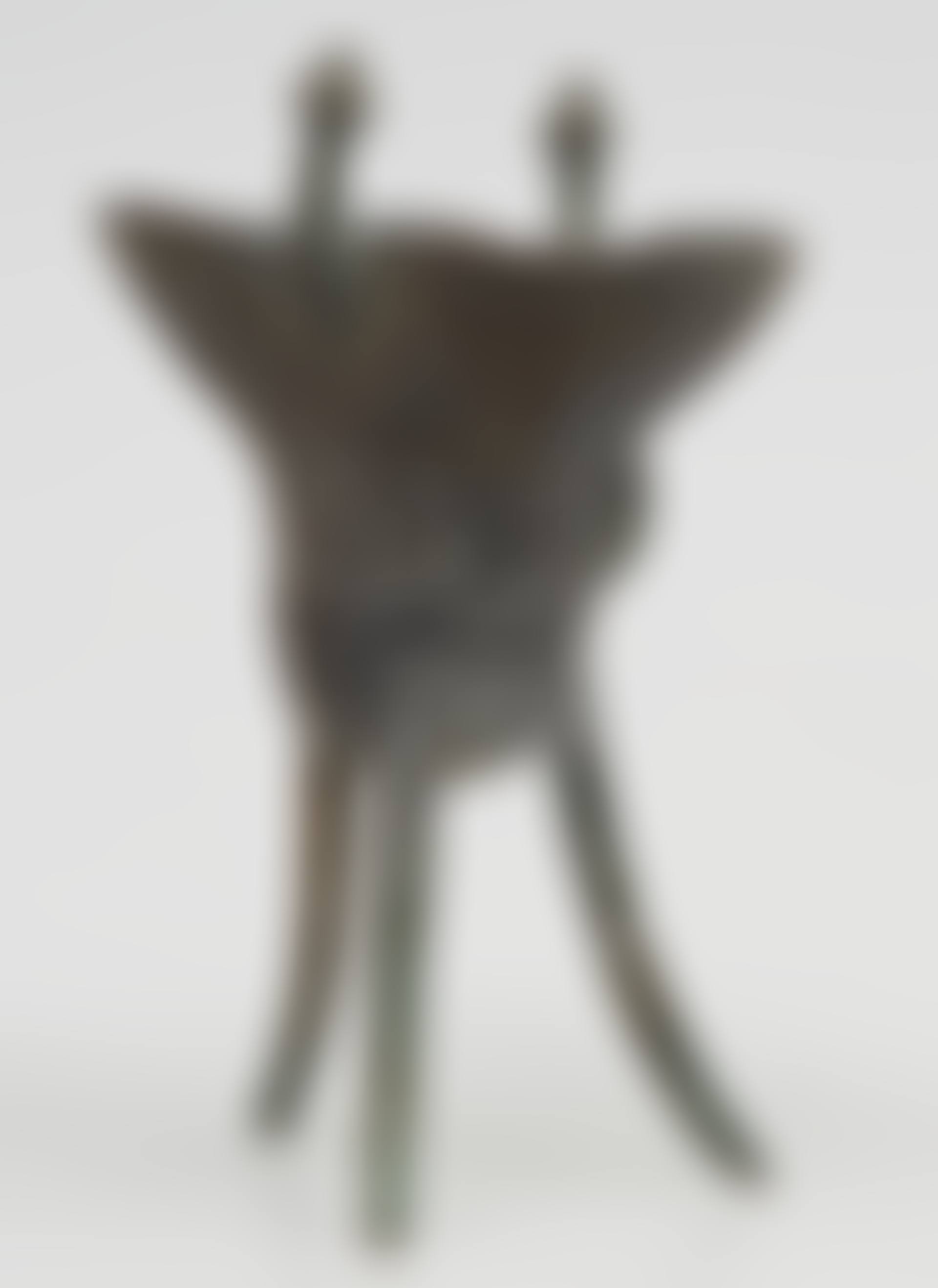 An archaic bronze ritual vessel (preview)