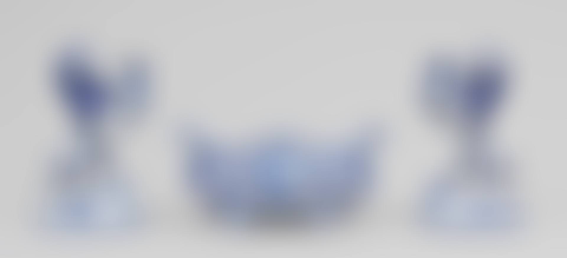 Set consisting of a bowl and a pair of candlesticks (preview)