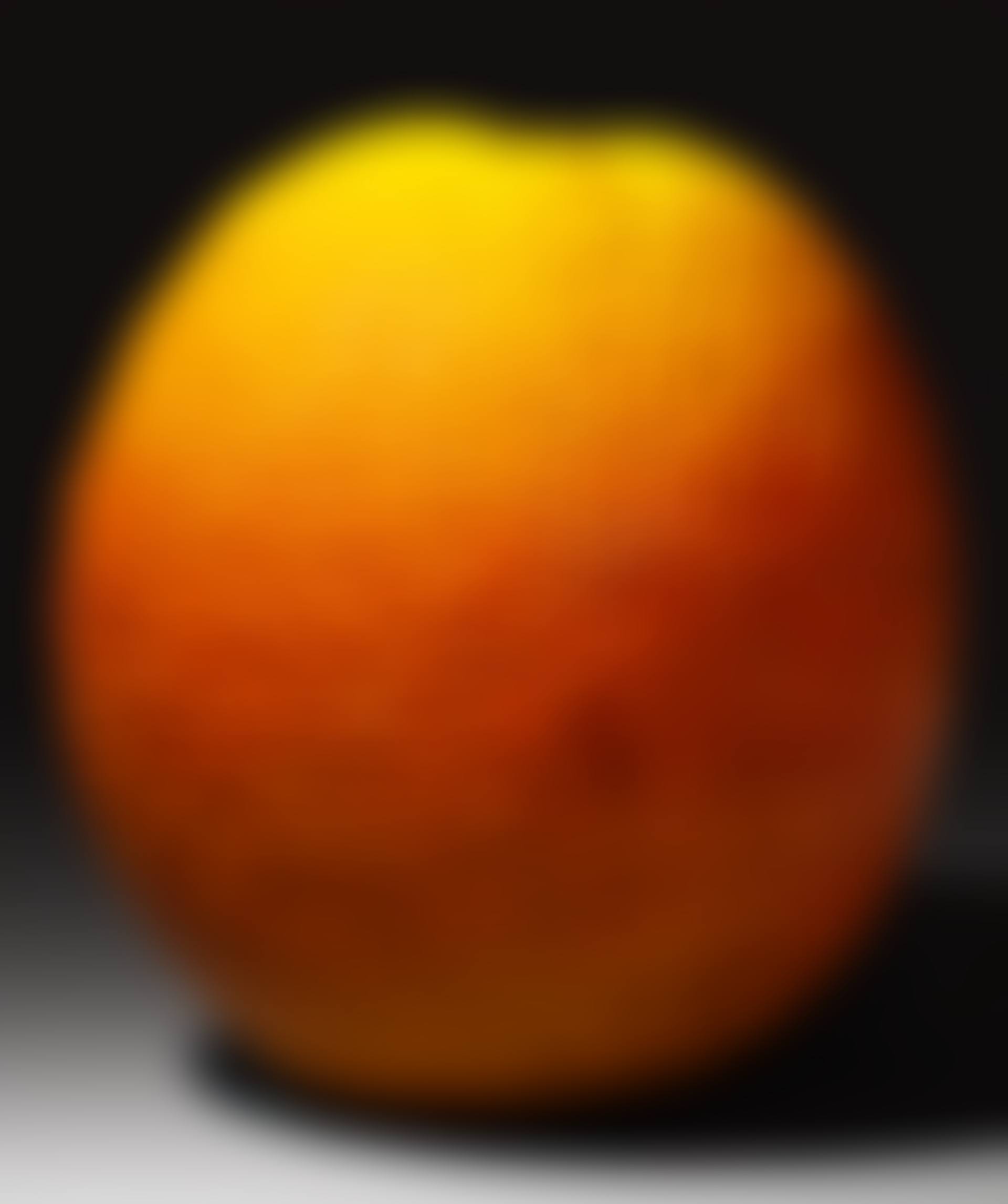 Sculpture in the shape of an orange (preview)