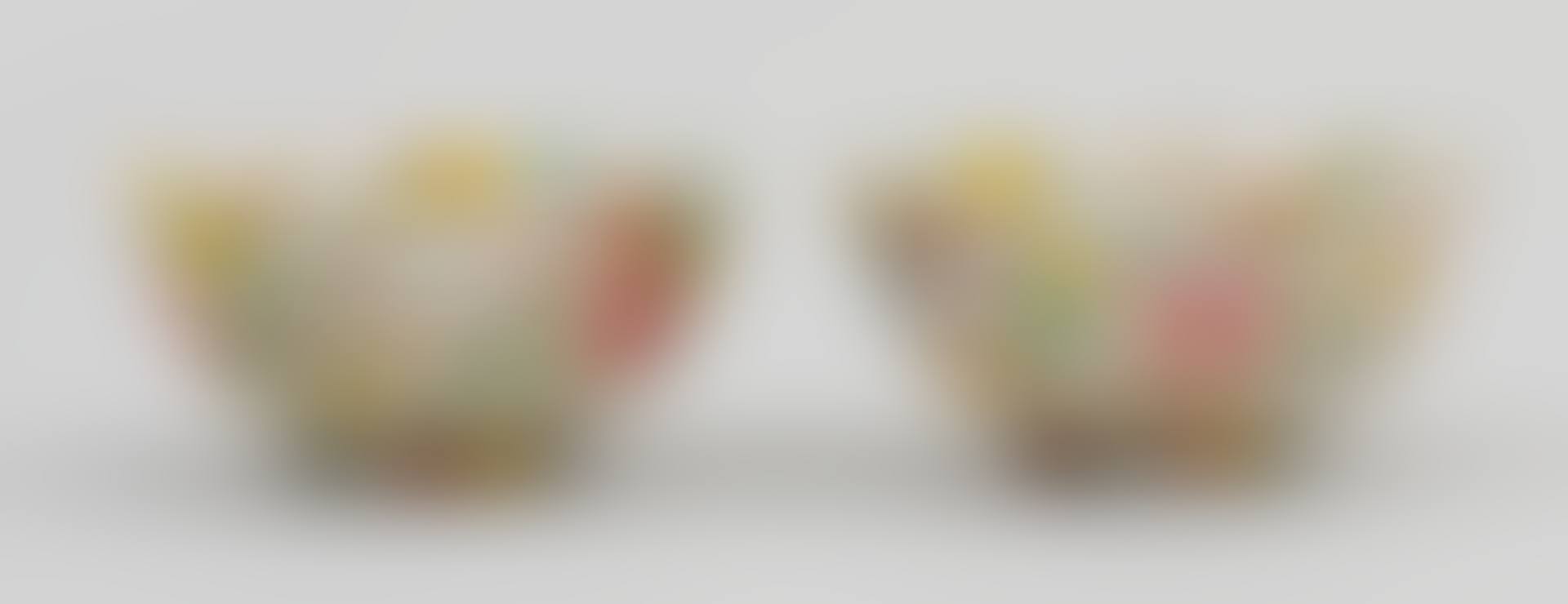 A pair of Chinese famille rose ‘mille fleur" bowls (preview)