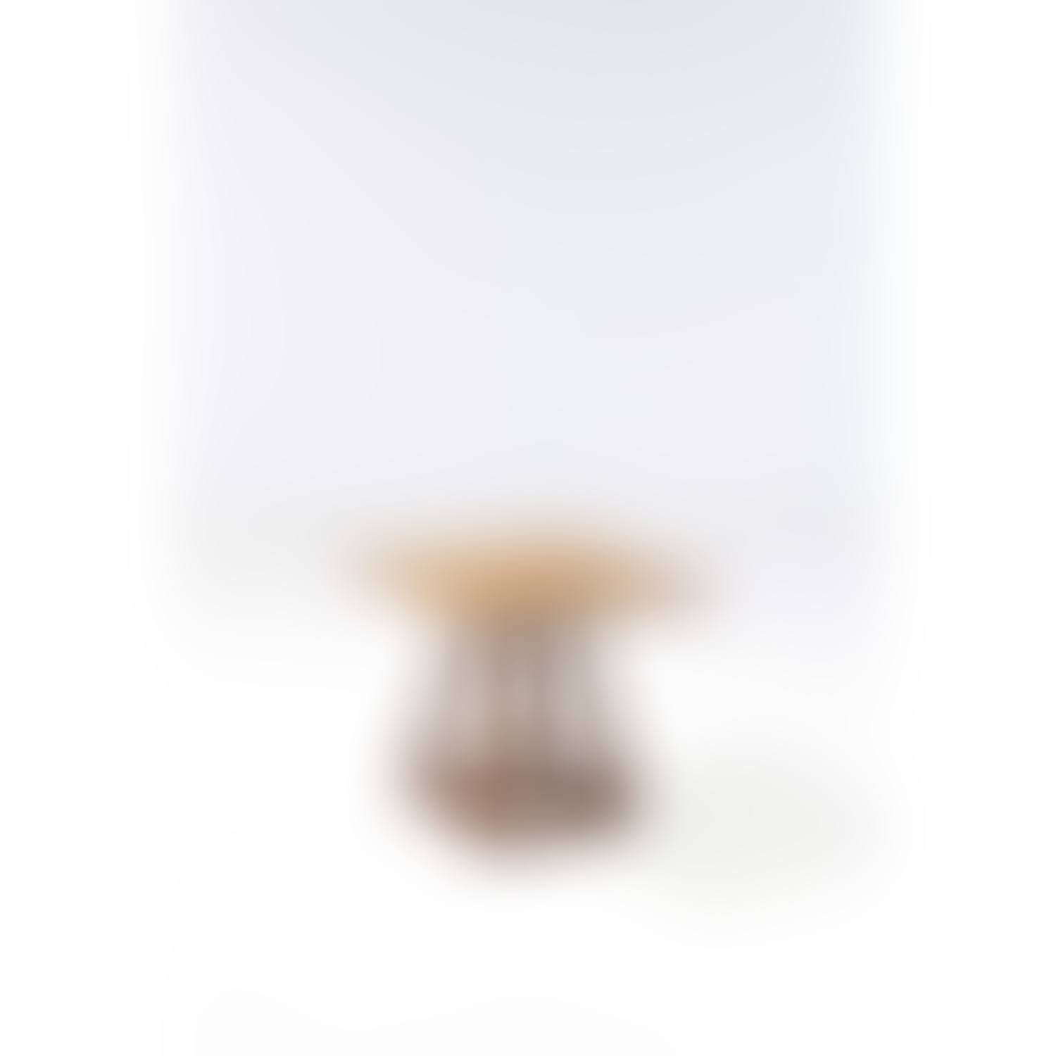 Side table (preview)