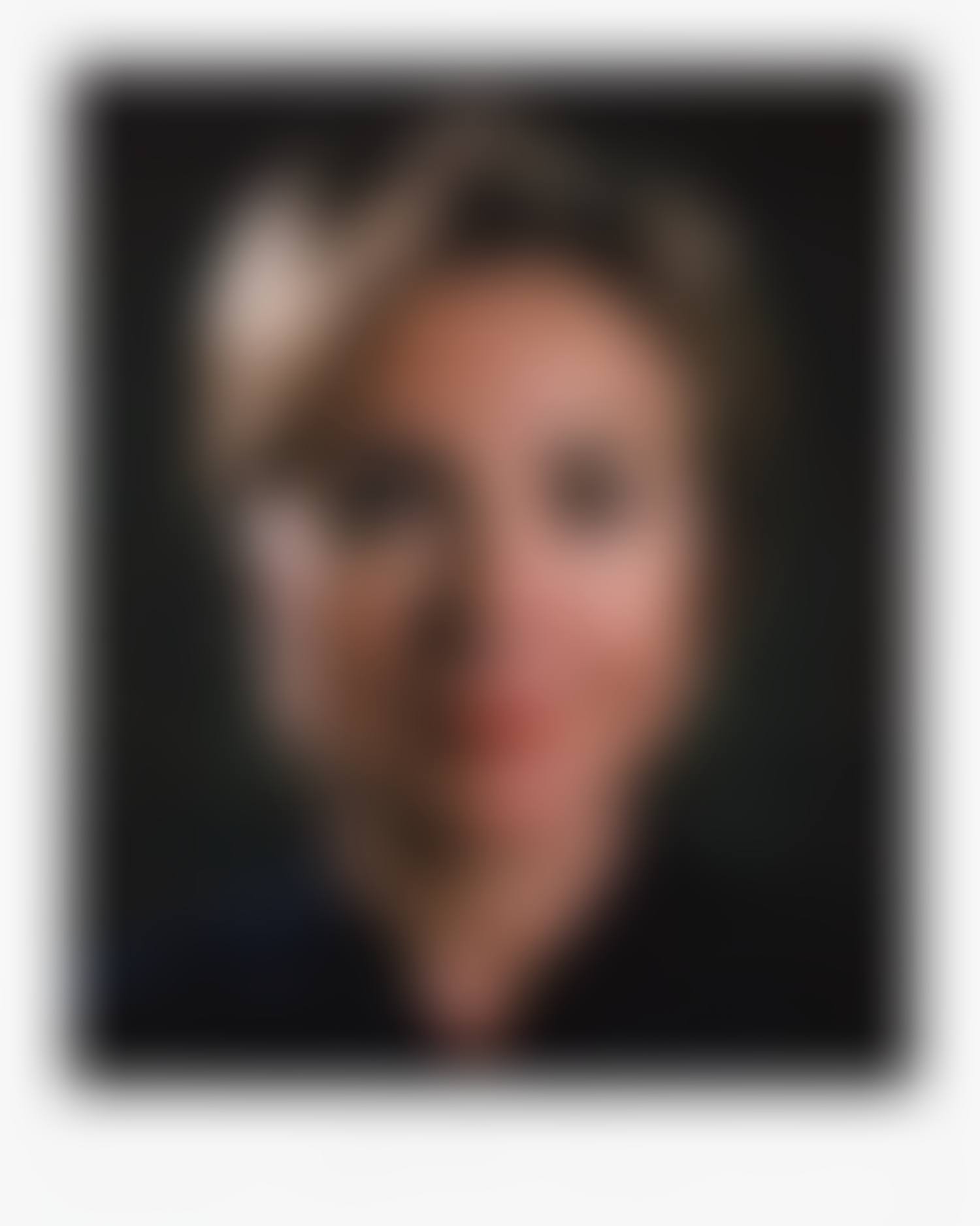 Hillary (preview)
