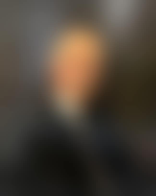Portrait of a gentleman (preview)