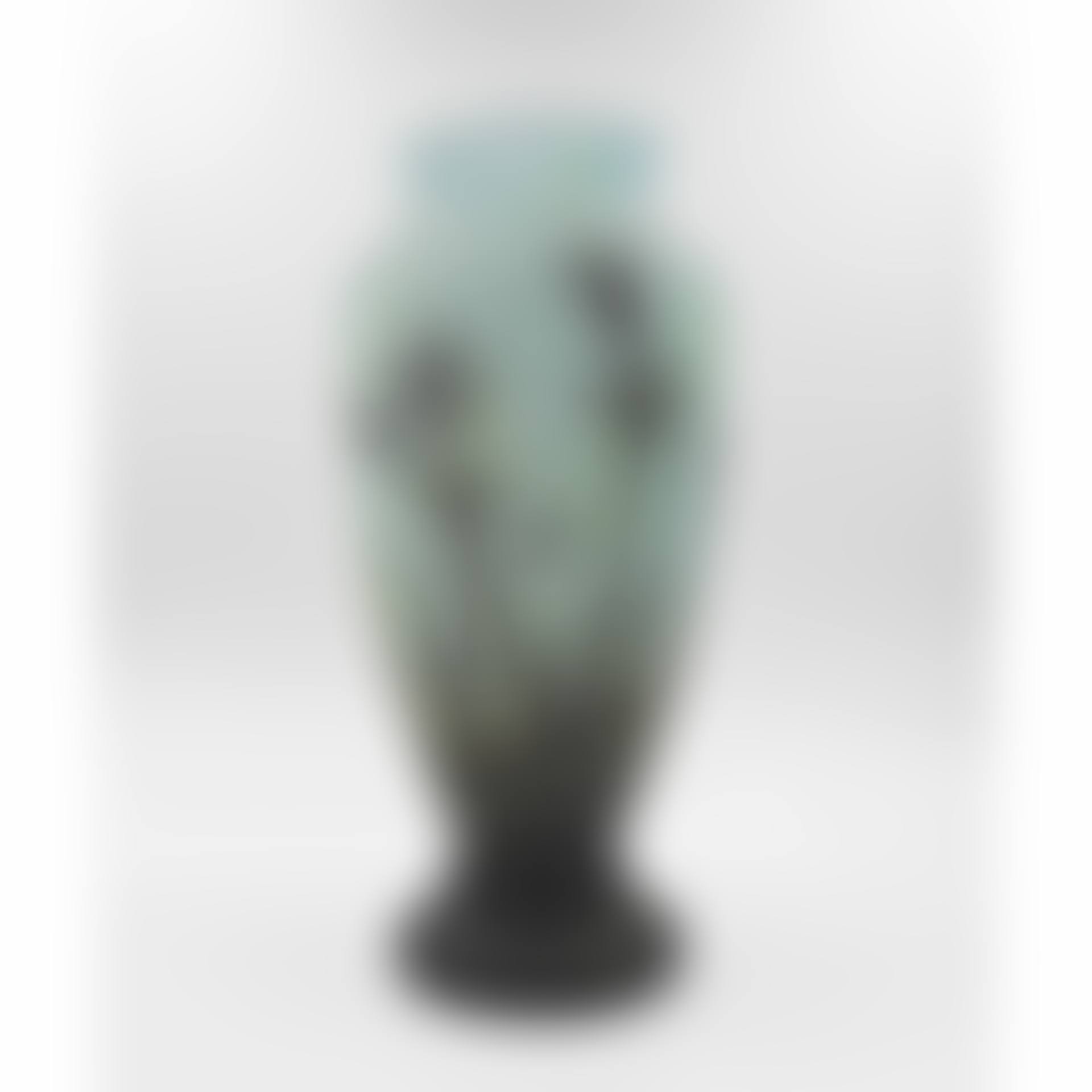 Baluster-shaped vase on pedestal (preview)