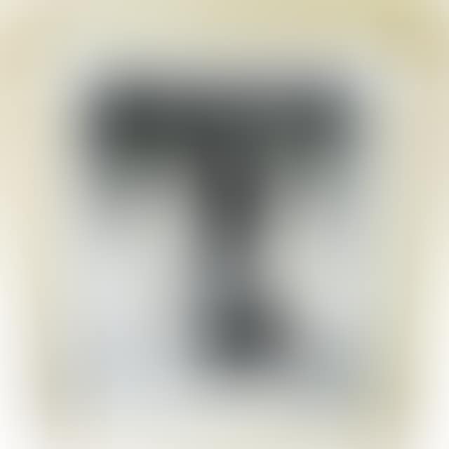 NUDE WITH CROSSED LEGS (preview)