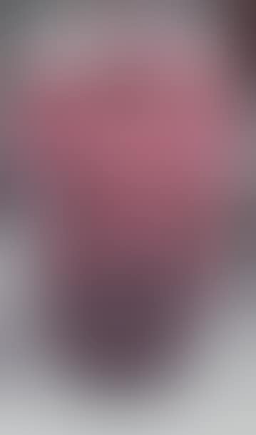 Vase with ovoid body and curved neck (preview)