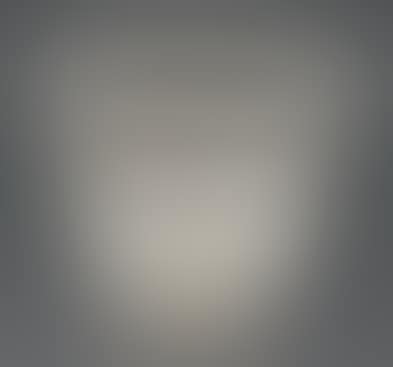 Conical vase on pedestal with flared neck (preview)
