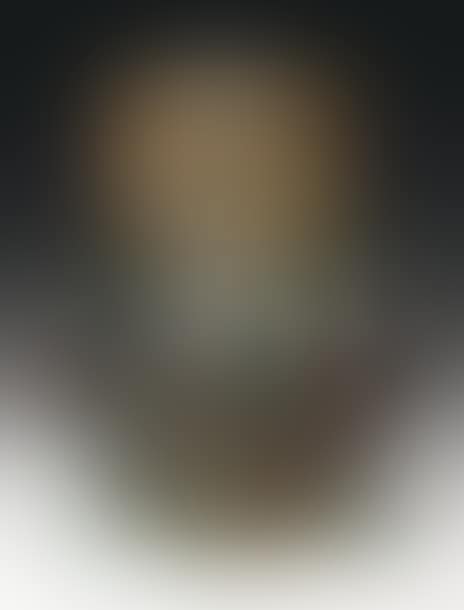 Important spherical vase with a cylindrical neck (preview)