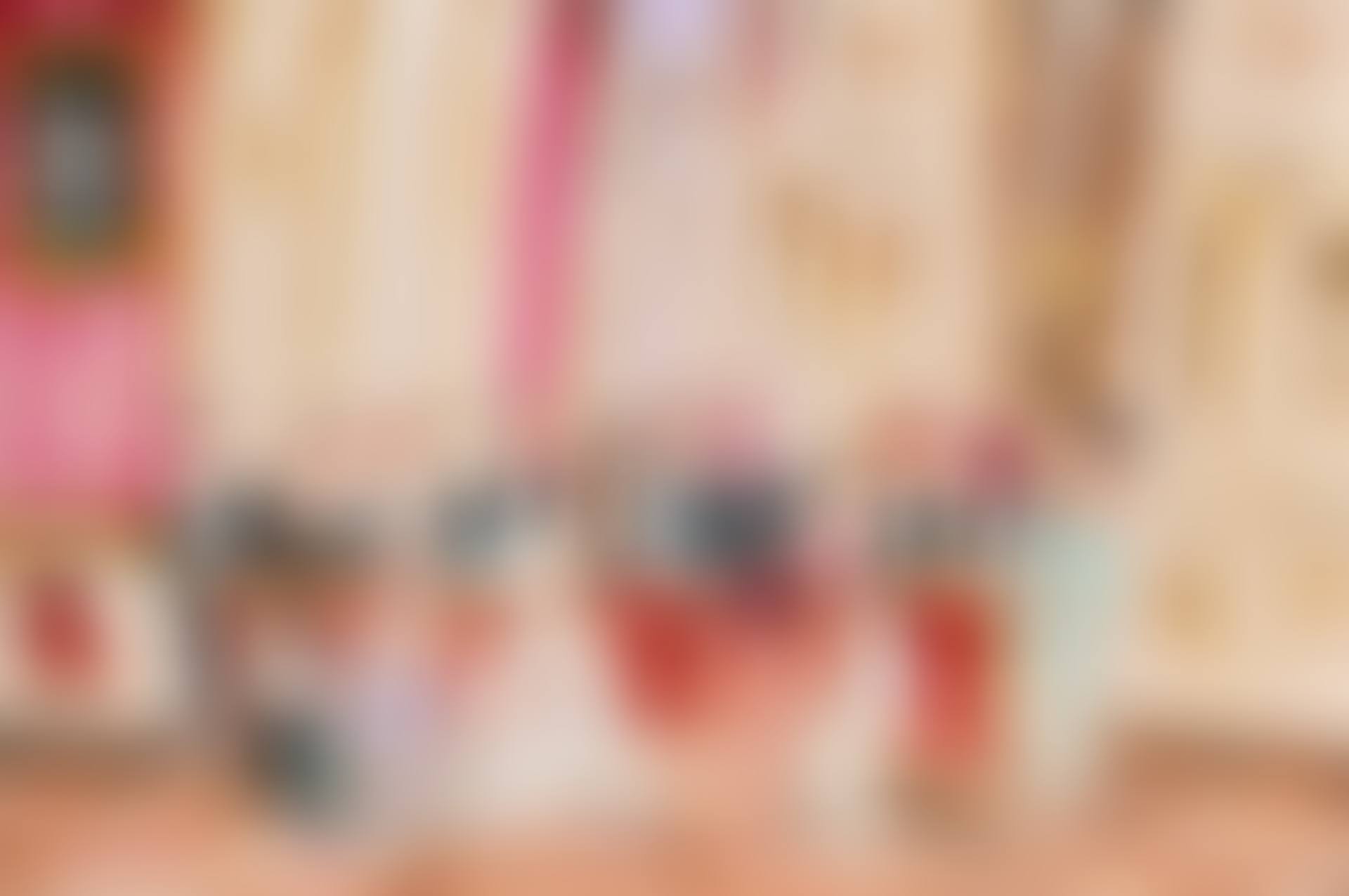 Royal Friends (preview)