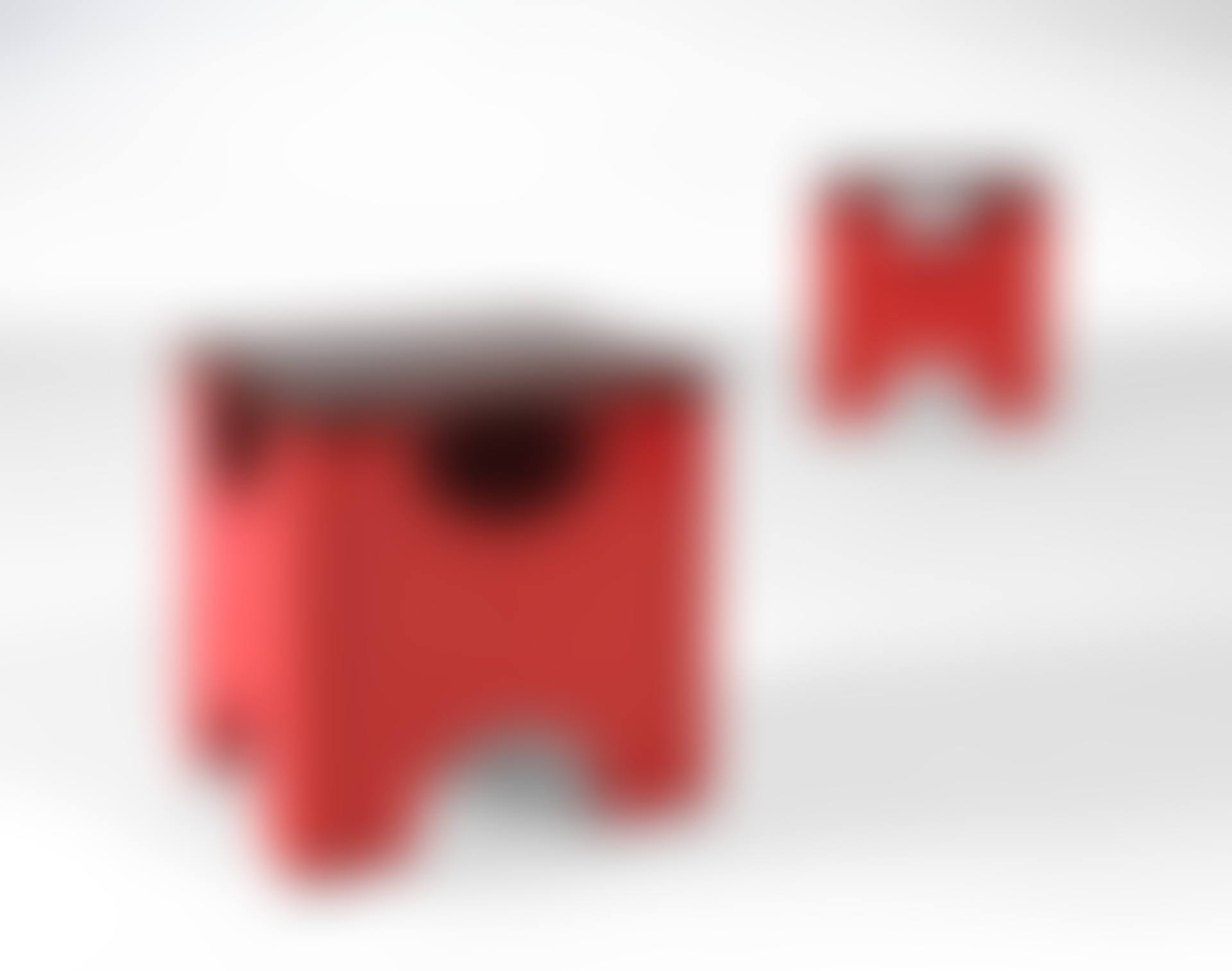 Paire de tables basses mod. T29 dite «Dado»; A pair of mod. T29 "Dado" wood coffee tables (preview)