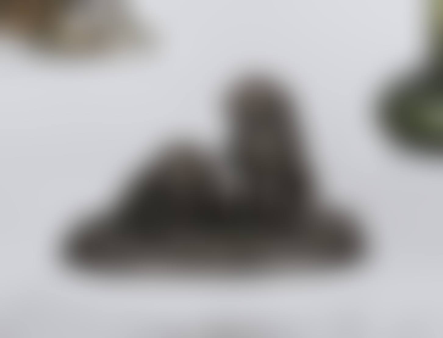 Pair of hares (preview)