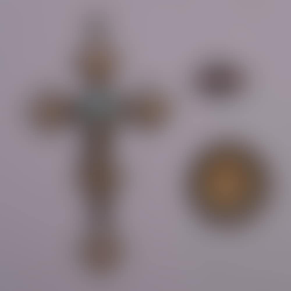 Lot of decorative items. (preview)