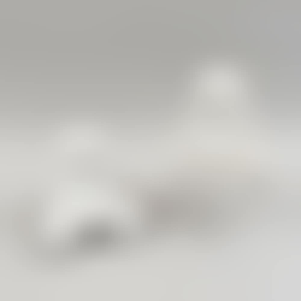 Pair of candle holders (preview)