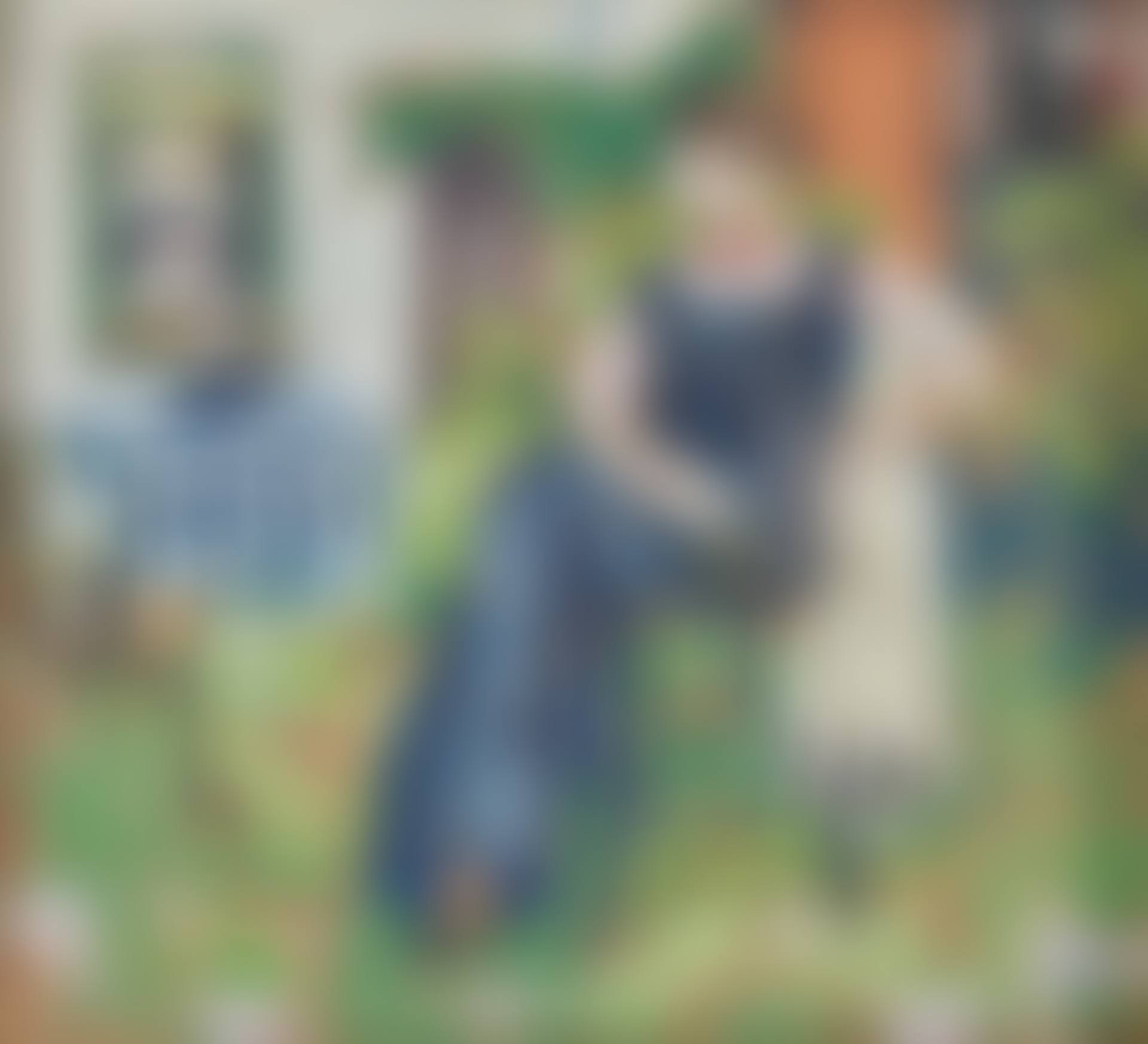 Étude de femme en bleu dans un jardin (preview)