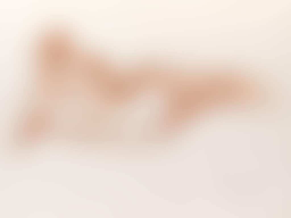 Femme nu de dos (preview)