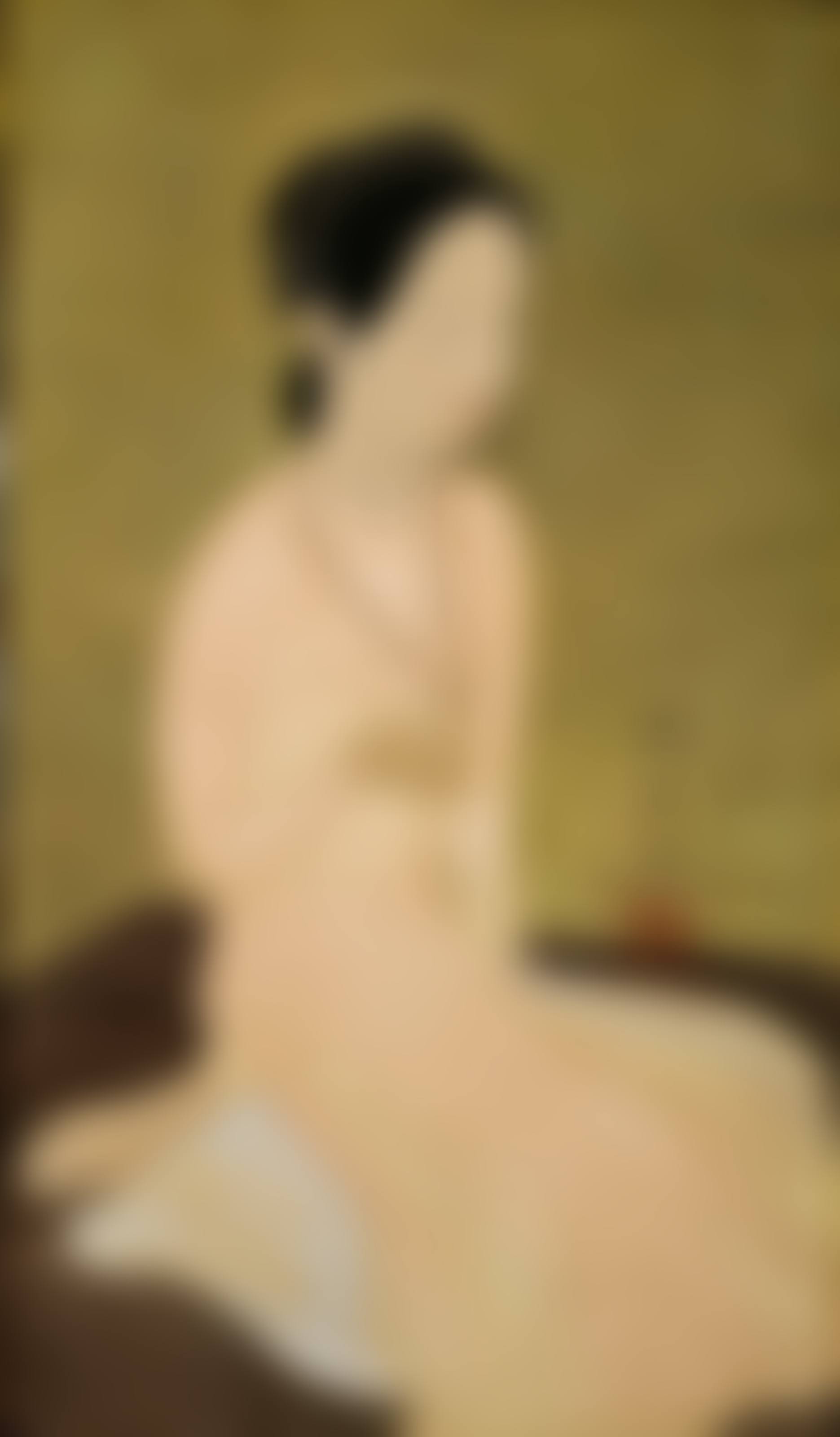 Jeune femme agenouillée tenant son collier (Young Woman Kneeling and Holding her Necklace) (preview)