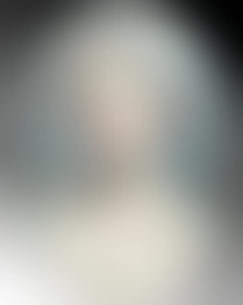 Young girl with a cotton bonnet (preview)