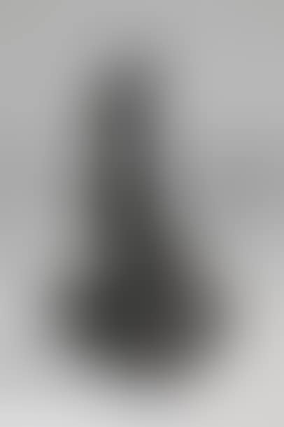 Female nude, kneeling in a twist (preview)