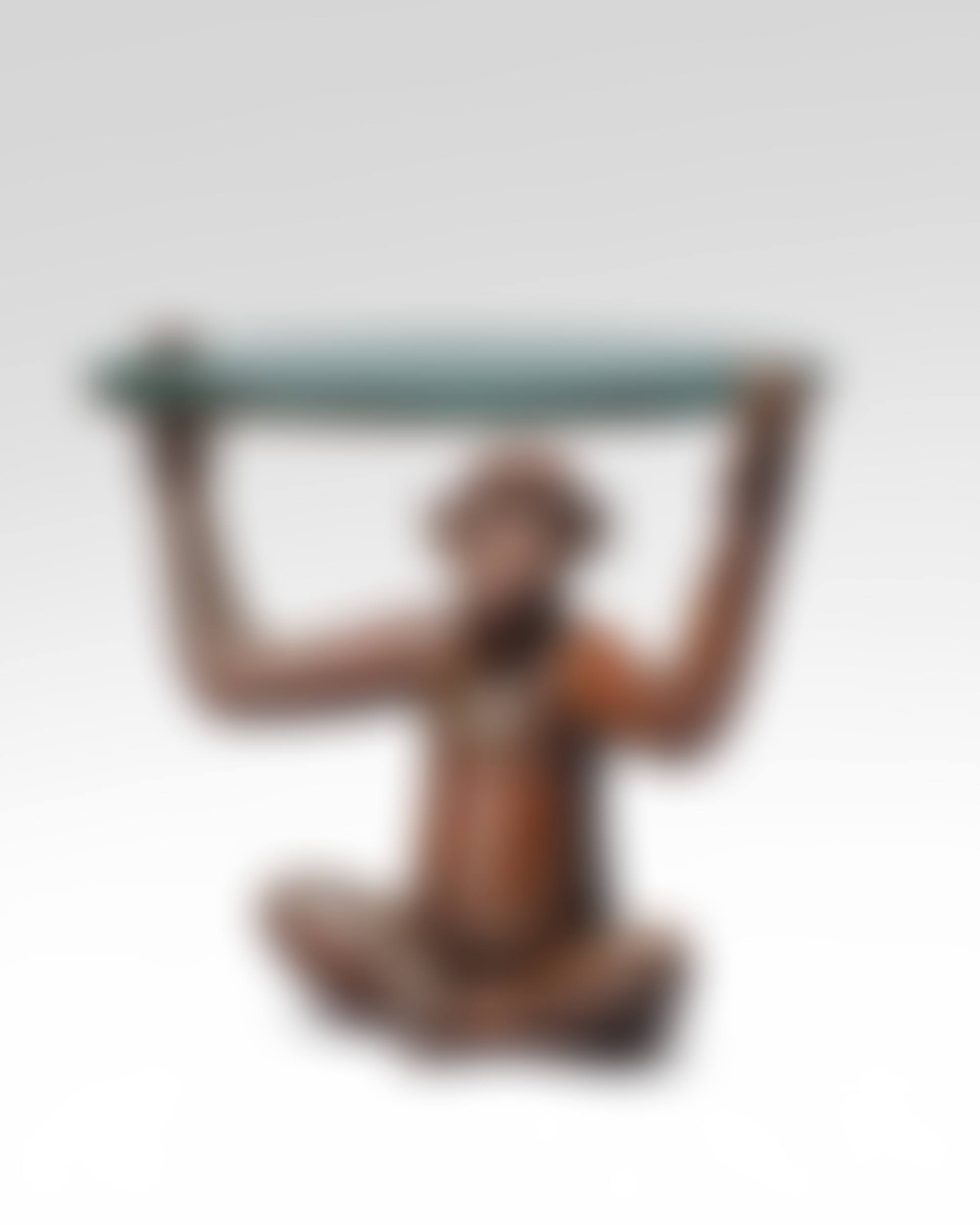 Singe Attablé Occasional Table (preview)