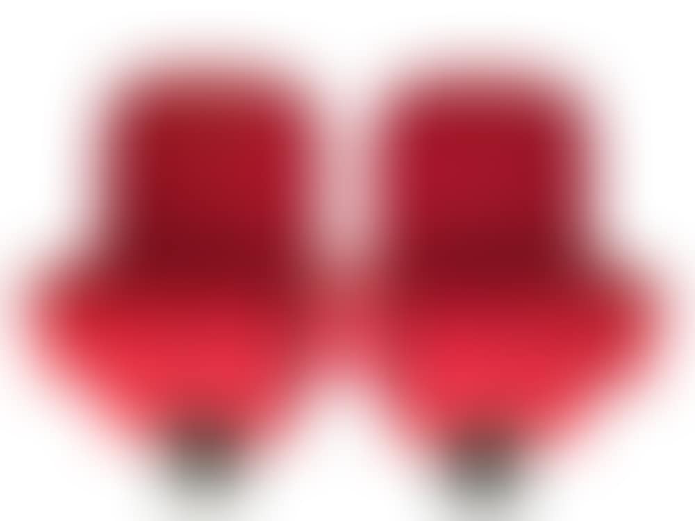A set of six folding cinema chairs (preview)