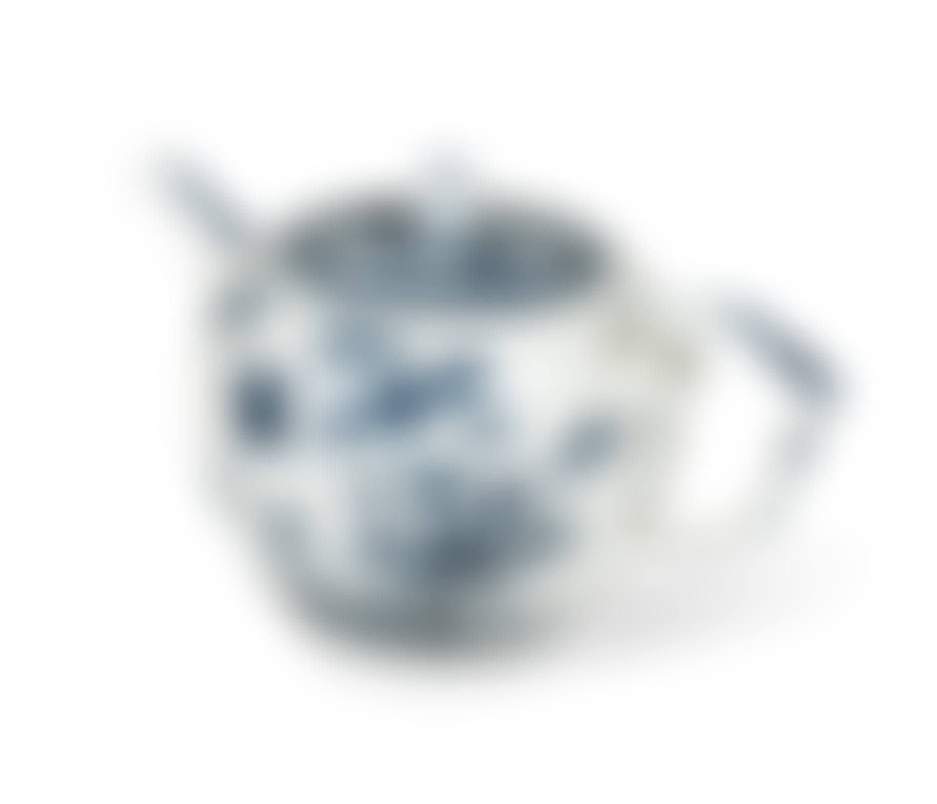 An 18th century Meissen blue and white teapot and cover (preview)
